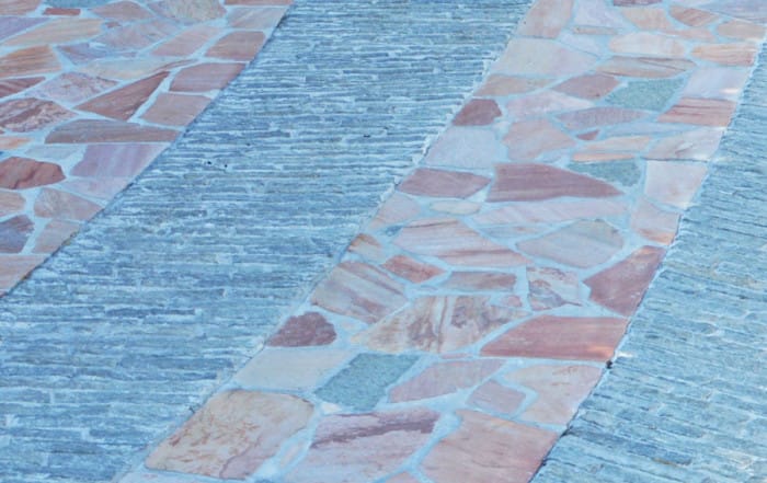 Pavimentazione esterna in pietra di luserna